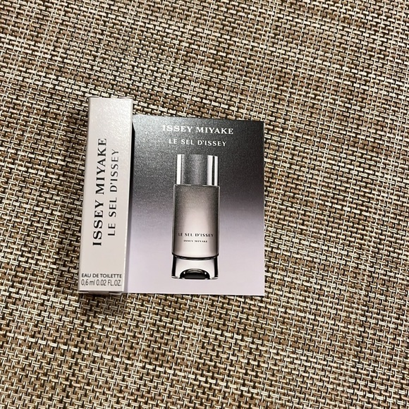 Assorted Fragrances - Picture 7 of 9